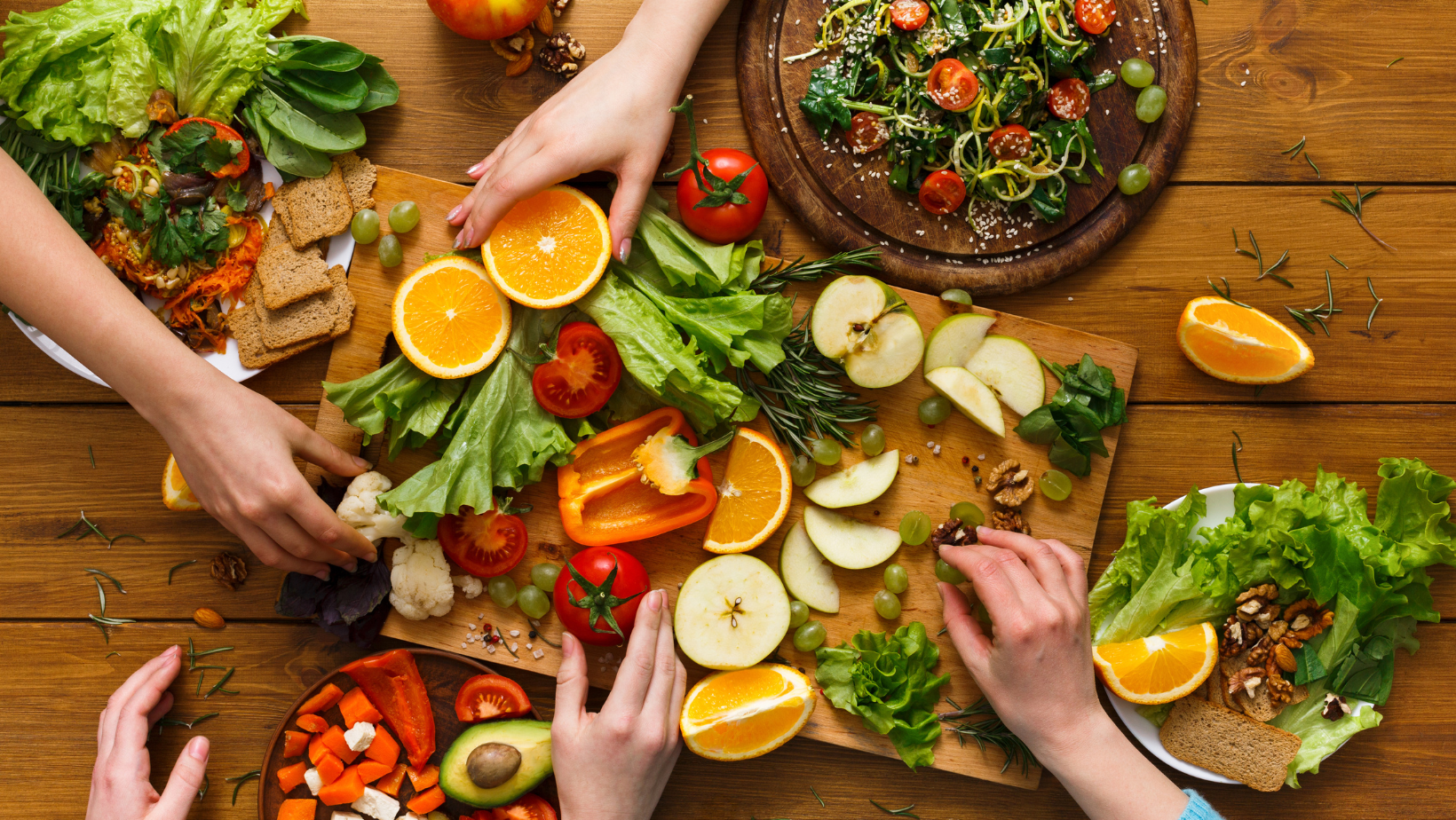 A vibrant bowl of salad with grilled chicken, fresh vegetables, and a light vinaigrette dressing.